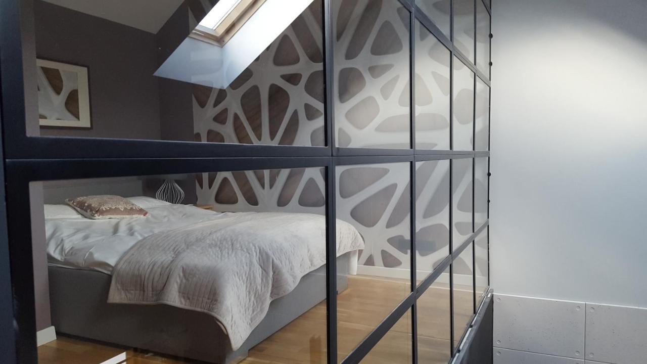 شقة كرينيتسا زدروي  في Apartament Dwupoziomowy Z Klimatyzacja المظهر الخارجي الصورة