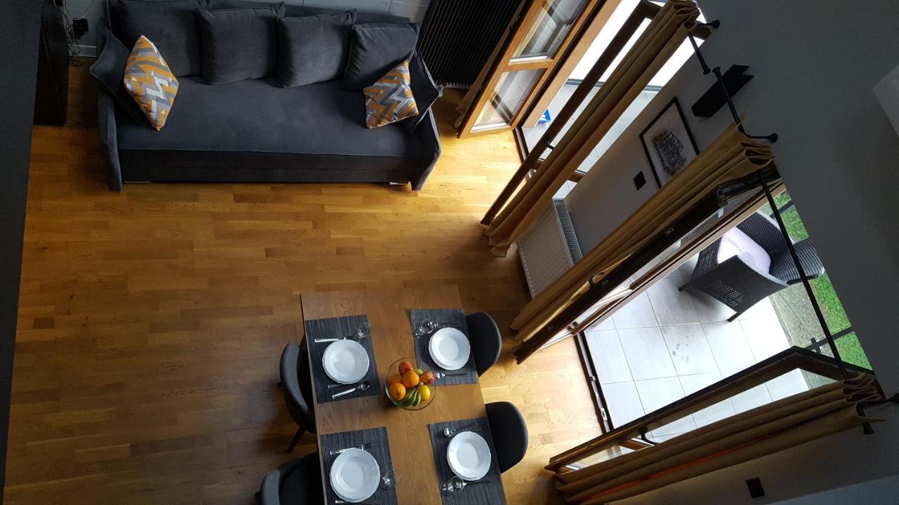 شقة كرينيتسا زدروي  في Apartament Dwupoziomowy Z Klimatyzacja المظهر الخارجي الصورة