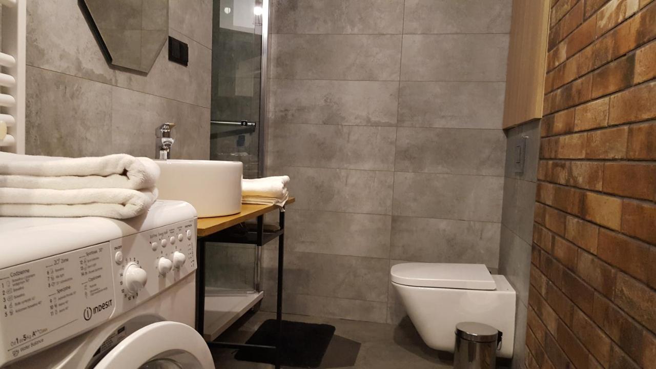 شقة كرينيتسا زدروي  في Apartament Dwupoziomowy Z Klimatyzacja المظهر الخارجي الصورة